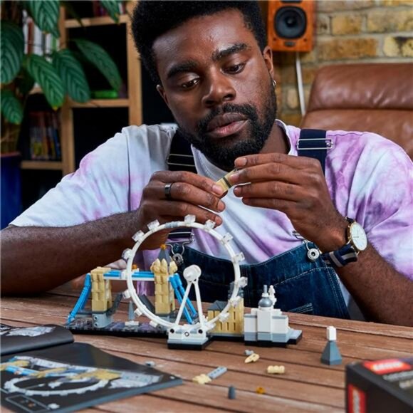 LEGO Architecture London Skyline Collection 21034 Building (468 pieces) - Picture 2 of 7